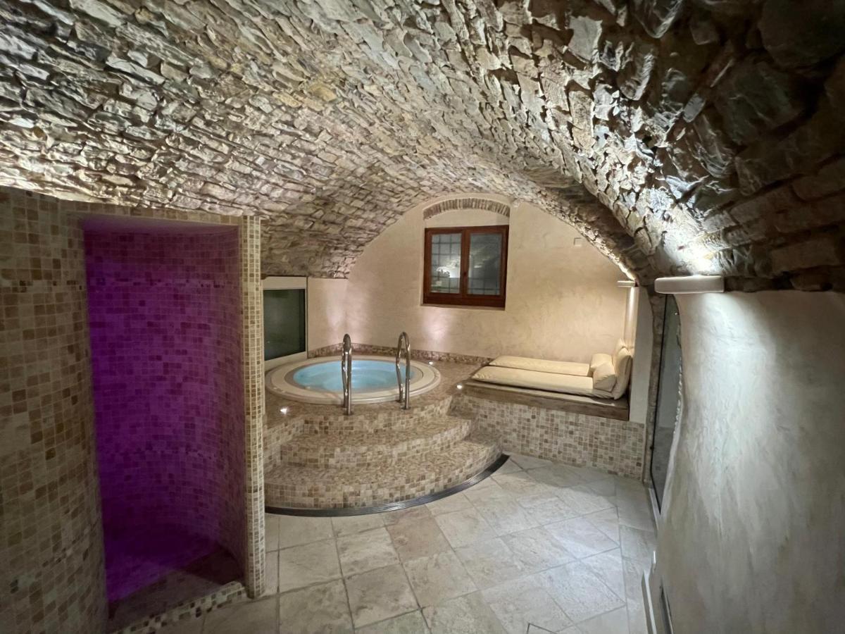 Hotel Palazzo Squarcialupi Кастелліна-ін-К'янті Екстер'єр фото