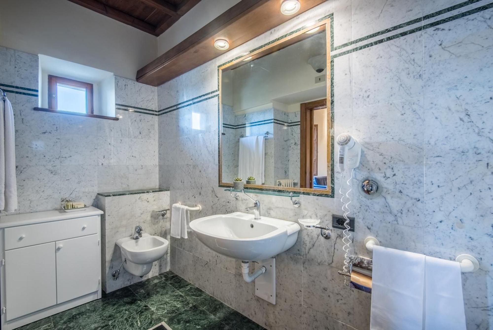 Hotel Palazzo Squarcialupi Кастелліна-ін-К'янті Екстер'єр фото